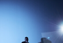 Lucca Poeta lança álbum autoral Teatro Municipal de Itajaí